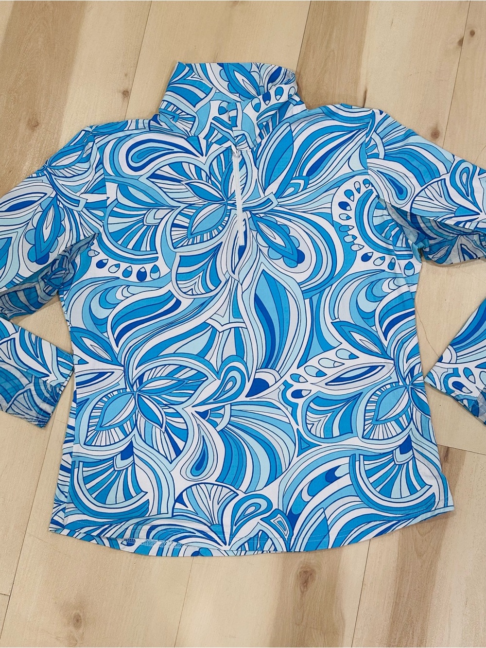 Icikuls Light Blue Foliage 1/4 Zip Pullover Size Large UPF 50+ Coastal Preppy
